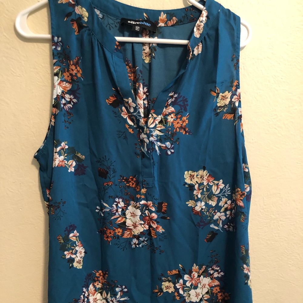 Alice Blue floral sleeveless blouse